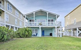 Pet-Friendly Second Row House Steps To Beach!